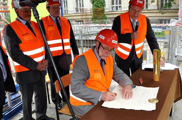 Wmurowano kamień węgielny na budowie Nowej Kreślarni