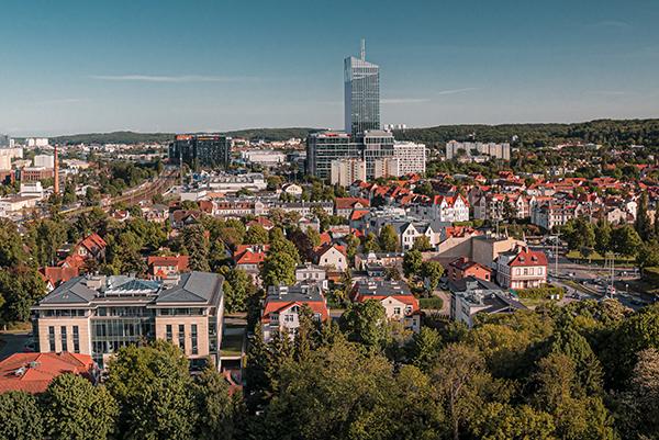 CRUNCH - od zielonej przestrzeni do samowystarczalnego osiedla