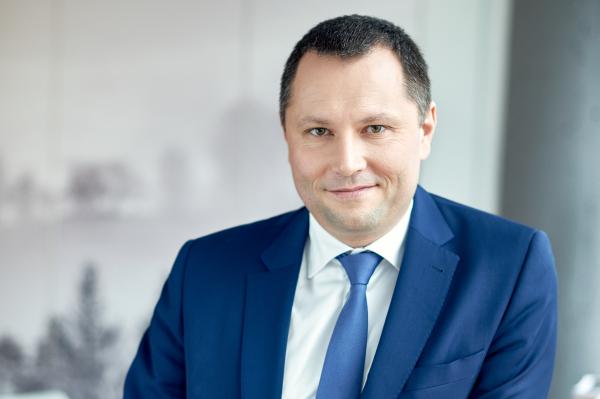 Biura zalewają Warszawę