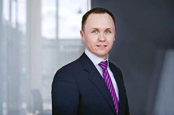 i2 Development zmienia strategię