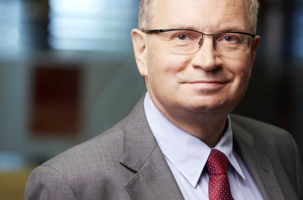 Dom Development ze spadkiem sprzedaży