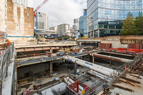 Nowy wieżowiec w Warszawie. Rośnie konstrukcja The Bridge