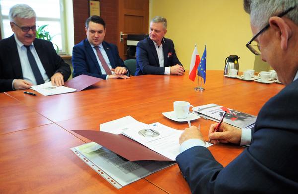 TOR-KRAK z kontraktem w Dąbrowie Górniczej