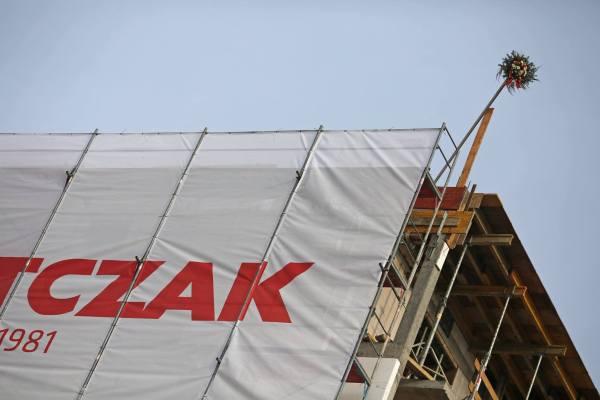 Na osiedlu Nowy Korczak zawisła wiecha