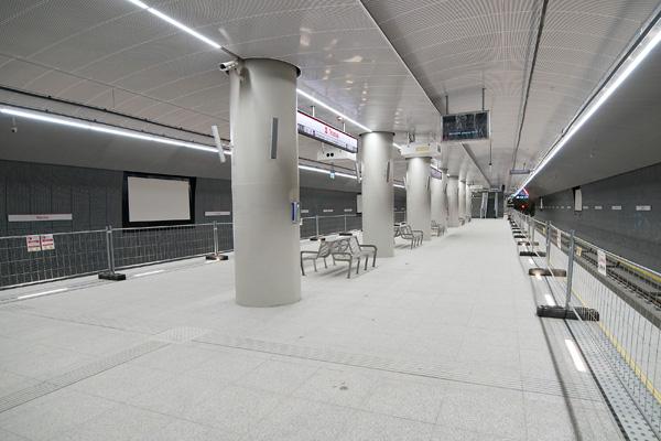 Wschodni odcinek metra dłuższy o 3 km