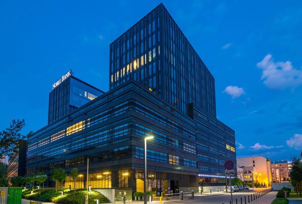 LC Corp rośnie na rynku biurowym