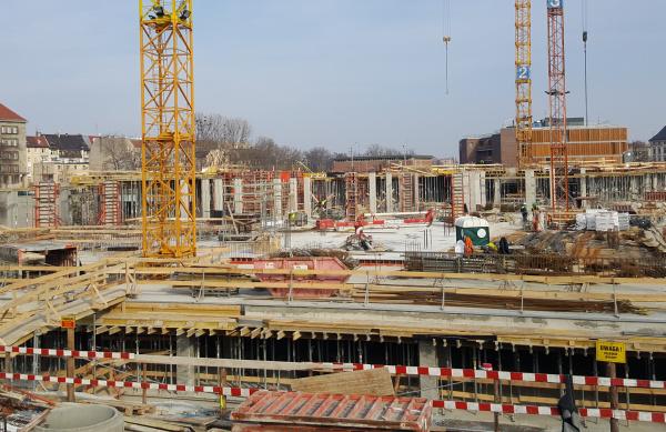 We Wrocławiu rośnie projekt nad samą rzeką