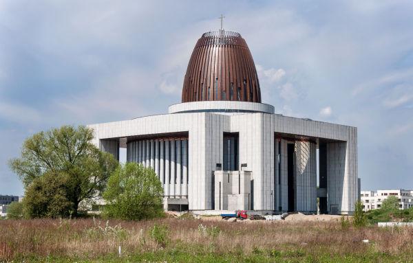 Isover dostawcą na budowie Świątyni Opatrzności Bożej