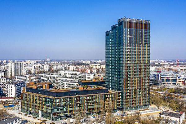 Kolejna wieża w Warszawie. Biurowiec Forest wyrósł na 120 metrów